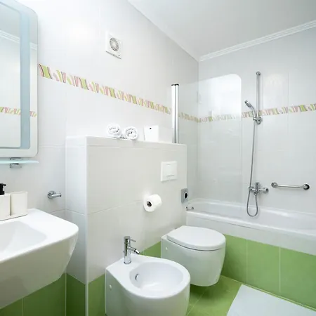 Humagum Sea View - Garden Palace Umag