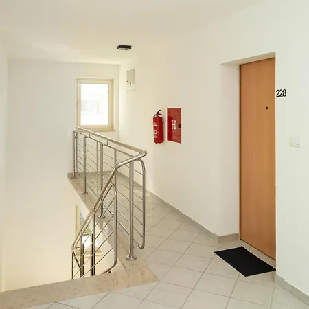 Apartment Humagum Sea View - Garden Palace Umag
