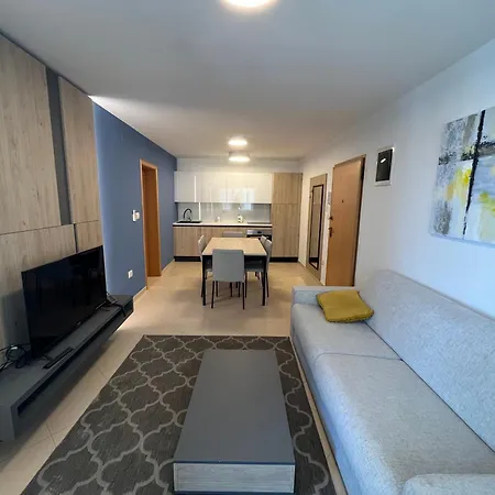 Apartment Humagum Sea View - Garden Palace *
